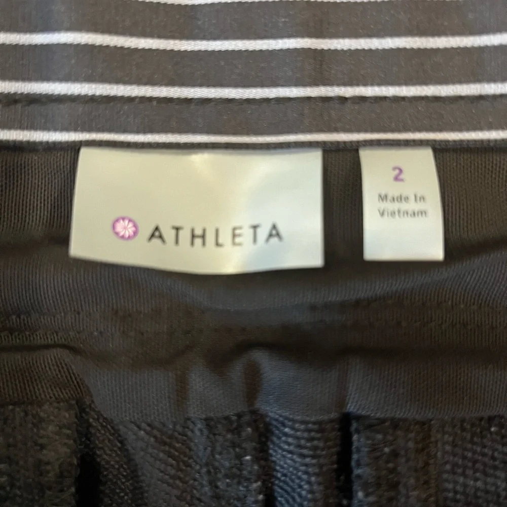EUC Athleta Women's Wander Utility Pants Size 2 Black - Picture 9 of 9
